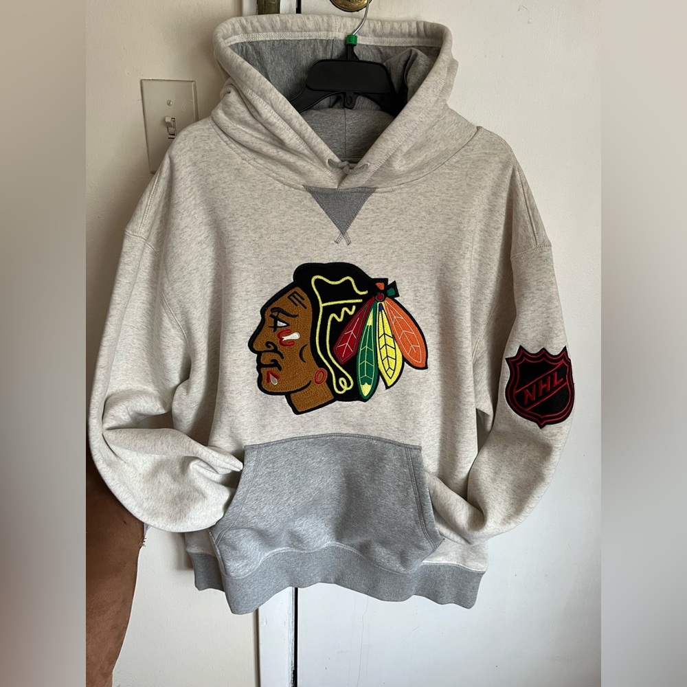 Chicago Blackhawks Mitchell & ness NHL men’s hoody L